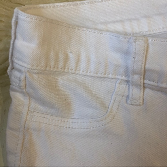 Abercrombie Kids Girl’s White Denim Jeans Bermuda Shorts - Picture 5 of 9